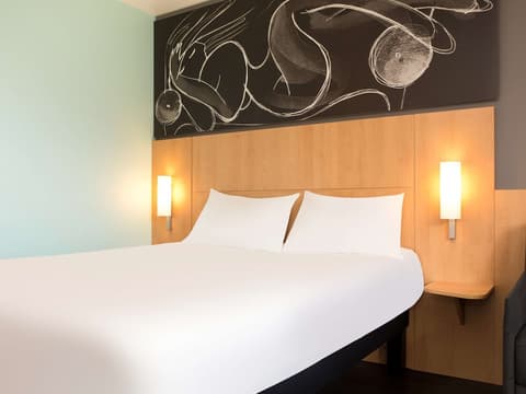 Ibis 3 Lacs Neuchatel Hotel, Room