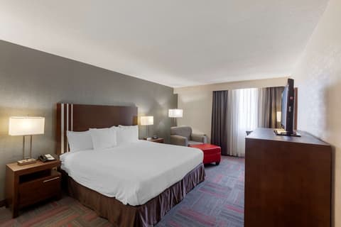 Best Western Plus Toronto Airport Hotel, Room
