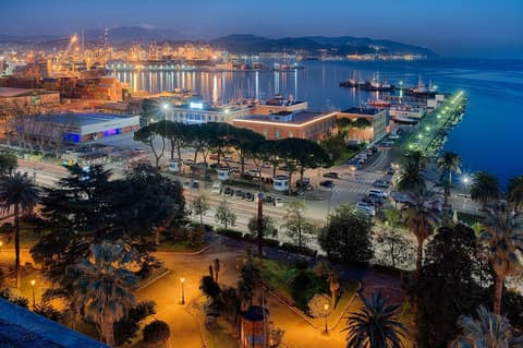 NH La Spezia, Exterior