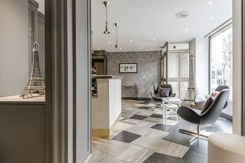 Hotel Eiffel Kennedy, Lobby lounge