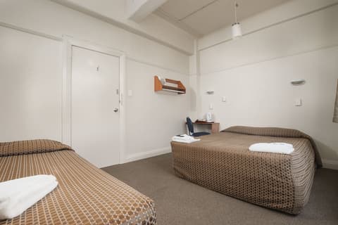 Kiwi International Hotel, Room