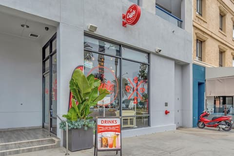 Ocean View Hotel, Coffee shop