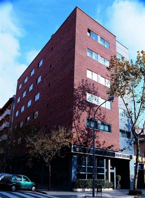 NH Barcelona Entenza, Front of property