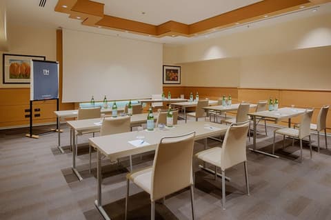 NH Milano Machiavelli, Meeting facility