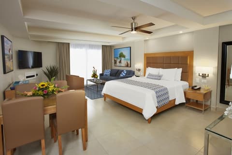 Divi Dutch Village Beach Resort, Room