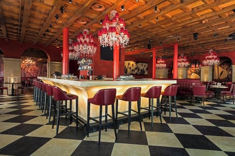 Renaissance Lucerne Hotel, Bar (on property)