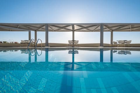 The Majestic Hotel, Pool