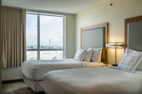 SpringHill Suites by Marriott Miami Airport South Blue Lagoon Area, Room