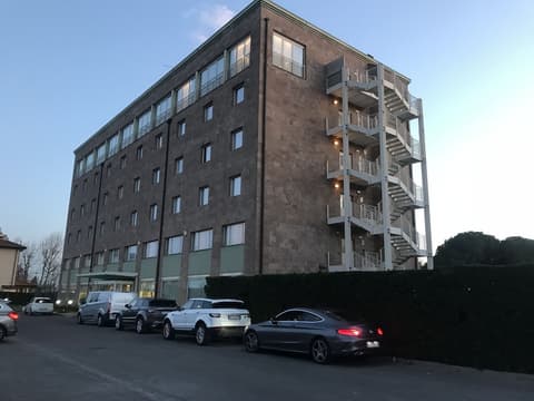 Hotel Datini, Front of property