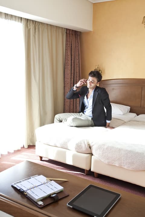 Crystal City Hotel, Room