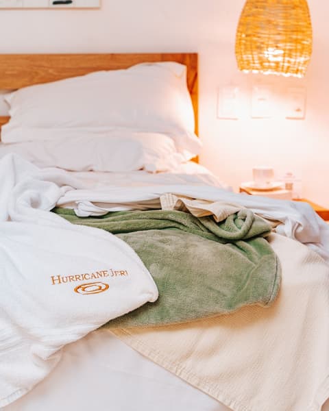 Hurricane Jeri Praia, Room