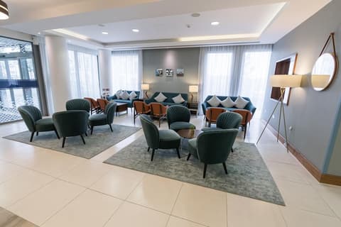 Hampton by Hilton Bournemouth, Lobby