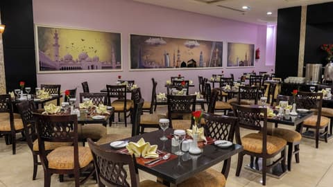 Al Safwah Hotel Tower 3, Buffet