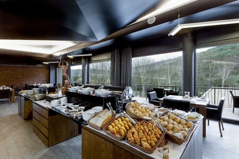 Aqua Village Health Resort & Spa, Breakfast area