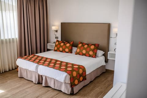 IG Nachosol Premium Apartments by Servatur - Adults Only, Room