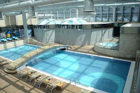 Mercure Istanbul West Hotel and Convention Center, Indoor pool