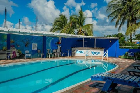 HOTEL EL PIRATA MORGAN, Exterior