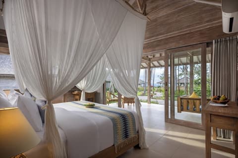 Seven Dreams A Pramana Experience, Room