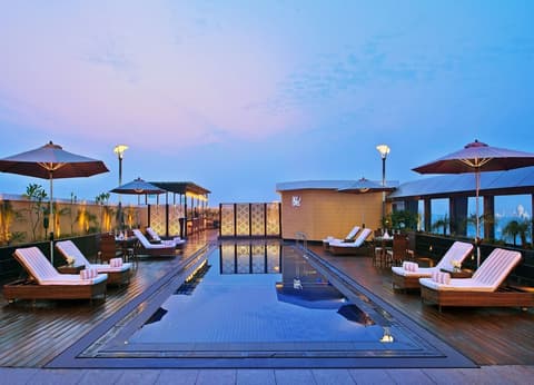 Grand Mercure Agra, Outdoor pool