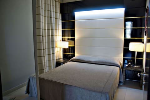 Palazzo Salgar, Room