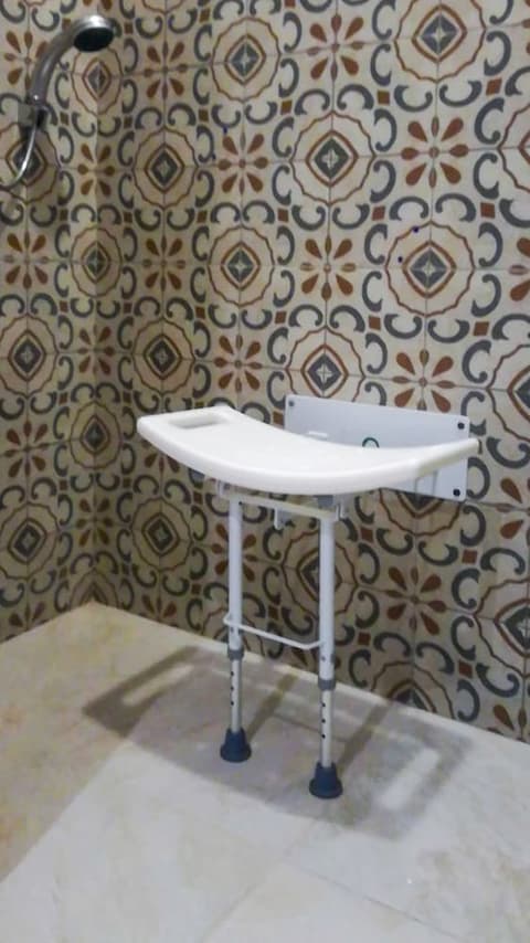 Hotel La Casona 30, Bathroom shower