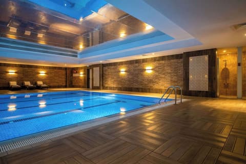 Clarion Hotel Istanbul Mahmutbey, Pool