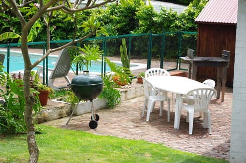 Aqua Marine Guest House, Property grounds