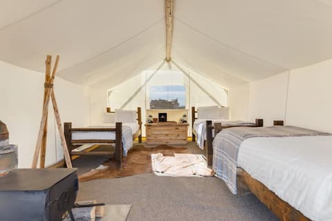 Under Canvas Grand Canyon, Room