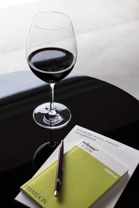 Placid Hotel Design & Lifestyle Zurich, Room service - dining