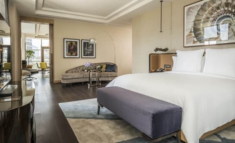 Four Seasons Hotel Dubai International Financial Centre, Room