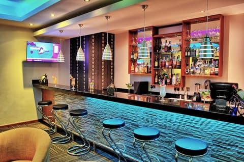 After 40 Hotel, Bar (on property)