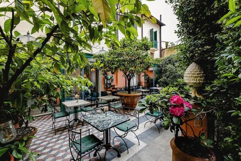 Hotel Palazzo dal Borgo, Garden