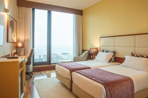 VIP Executive Art's Hotel, Room