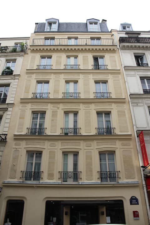 Hôtel Atelier Vavin, Exterior detail