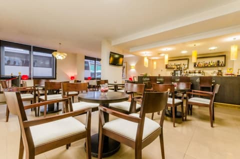 Hotel Don Juan, Coffee shop