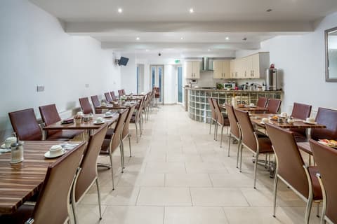 OYO Abbey Hotel, London Shepherd's Bush Market, Dining