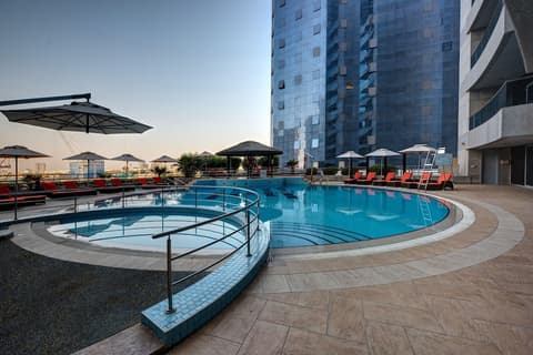 Copthorne Hotel Dubai, Pool