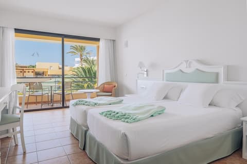 Iberostar Waves Playa Gaviotas -All Inclusive, Room