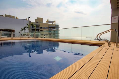 Hilton Garden Inn Santa Marta, Pool
