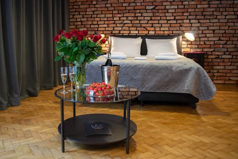 Leo Apartments Old Town, Room