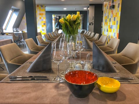 IBB Hotel Gdansk, Dining