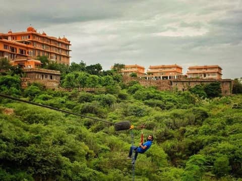 Fateh Niwas, Ziplining