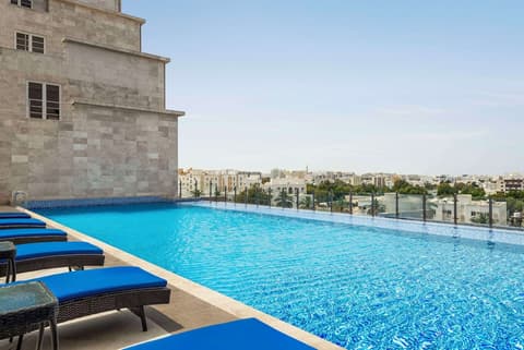 Radisson Hotel Muscat Panorama, Pool