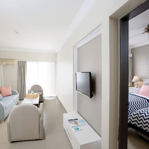 Paloma Marina Suites - Adult Only, Room
