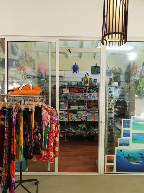 Ellaidhoo Maldives by Cinnamon, Gift shop