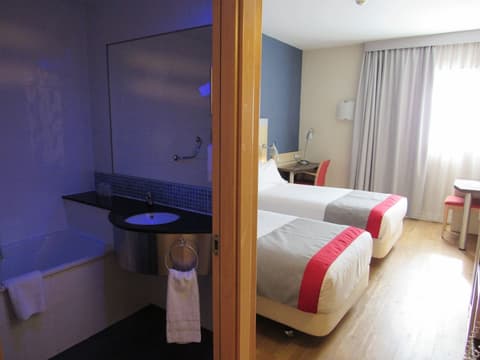 Holiday Inn Express Madrid - Getafe by IHG, Room