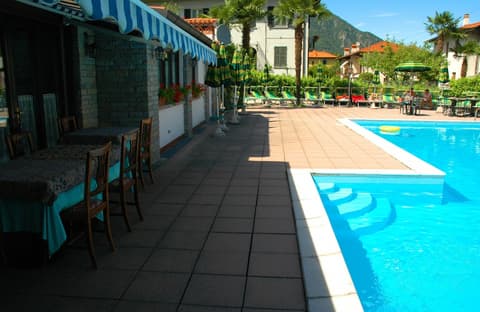 Hotel Sonenga, Outdoor pool
