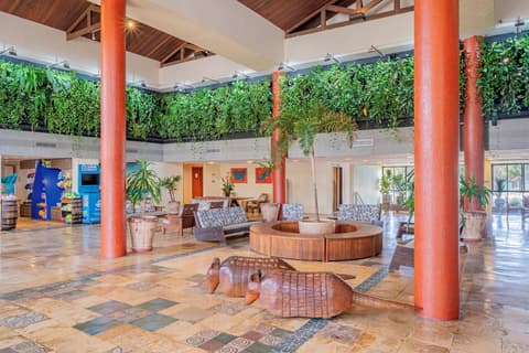 Beach Park Suites Resort, Reception