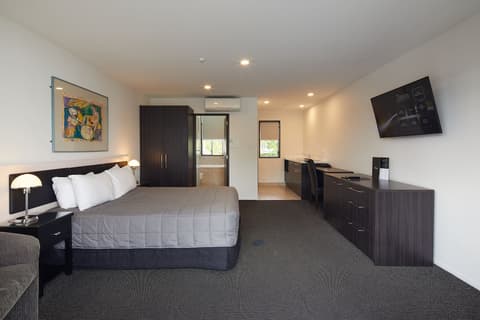 Pavilions Hotel, Room