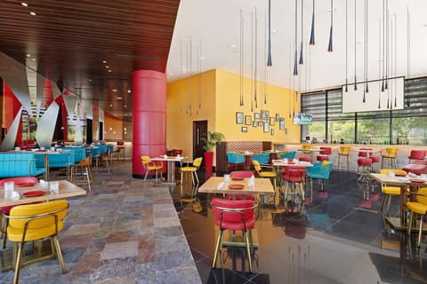 Park Inn by Radisson Abu Dhabi Yas Island, Restaurant